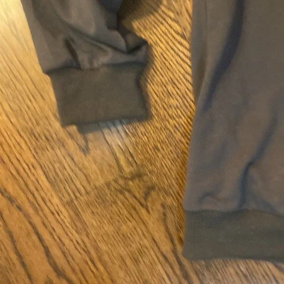 Sunflower Scoop Neck Sweatshirt  size Large - Picture 3 of 3